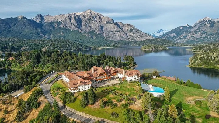 Una estadía de dos noches en el LLao LLao Resort, Golf & Spa, Bariloche, Argentina