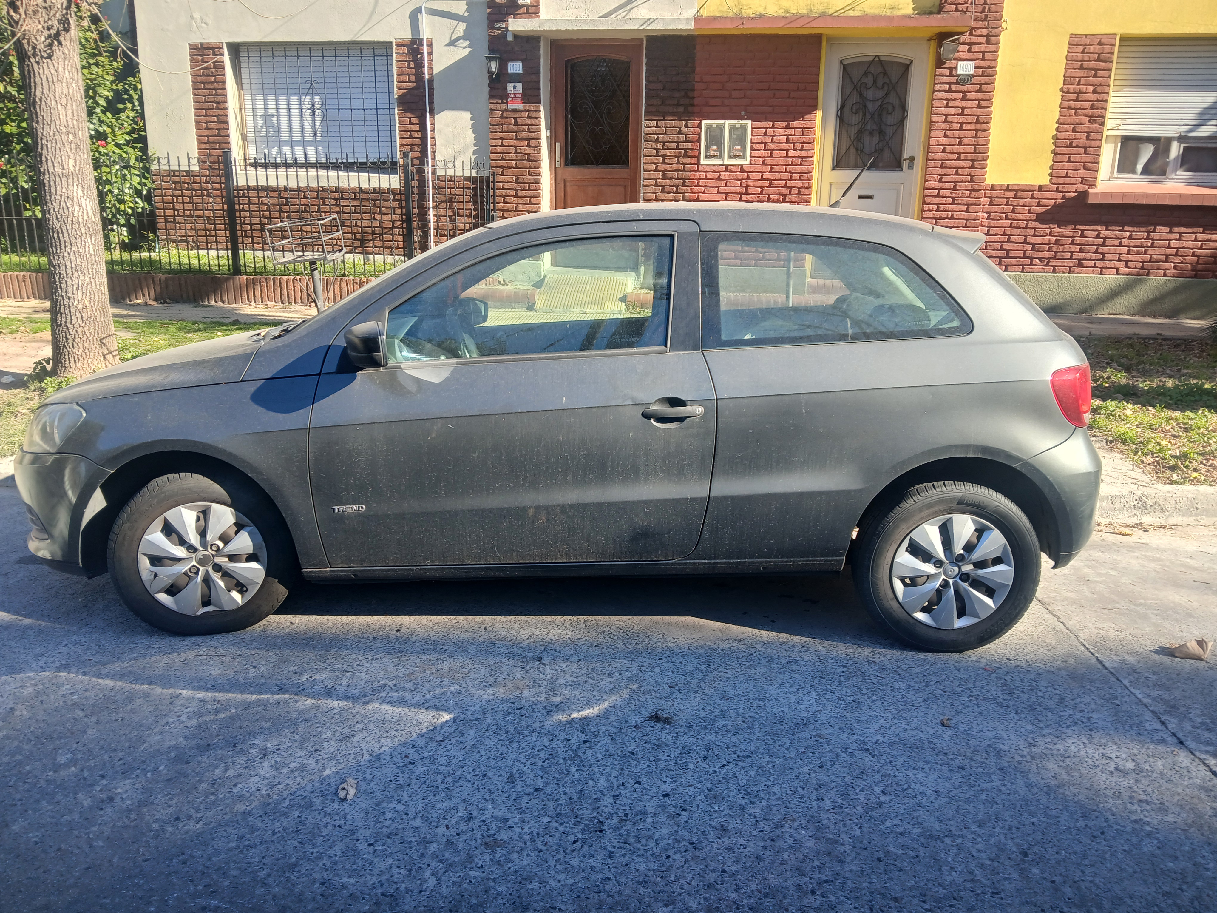 Un Auto 2014